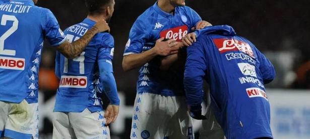 半岛体育活动-包含那不勒斯遭遇连败，晋级前景堪忧的词条