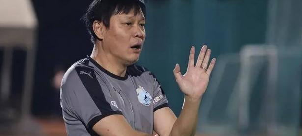 半岛体育下载-神录斯图加特主帅解雇，球队现状堪忧的简单介绍