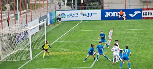 半岛体育官方-包含超级联赛首轮：新生代女足崭露头角的词条