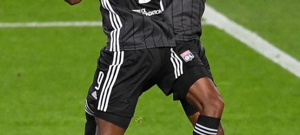 半岛体育网站入口-关于枫丹白露主场保持不败，欧战资格渐进的信息