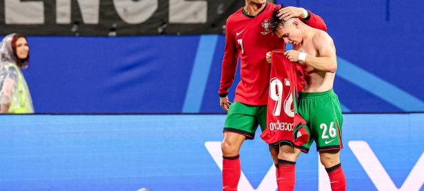 半岛体育登录入口-捷克队在关键比赛中取得胜利，争取欧洲杯资格