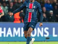 半岛体育直播-包含巴黎圣日耳曼客场轻松击败雷恩，喜获三分的词条