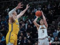 半岛体育链接-广州飞虎队主场不敌厦门队，遭遇三连败的简单介绍