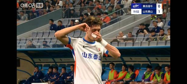 半岛体育官方-关于青岛海牛主场不敌秦皇岛，落后对手多少分？的信息