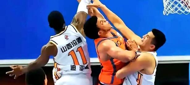 半岛体育注册-山西男篮客场大胜，表现抢眼