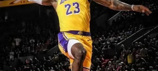 关于湖人客场赢得关键之战，詹姆斯关键时刻稳定发挥的信息