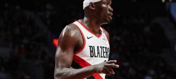 半岛体育视频-开拓者新赛季前景不佳