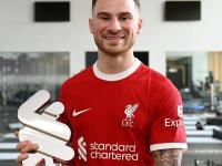 半岛体育亚洲官网-包含阿根廷教头就任英格兰联赛夺冠热门队的词条