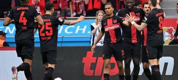 半岛体育在线-拜仁慕尼黑球队备战注重整体战术，针对性强