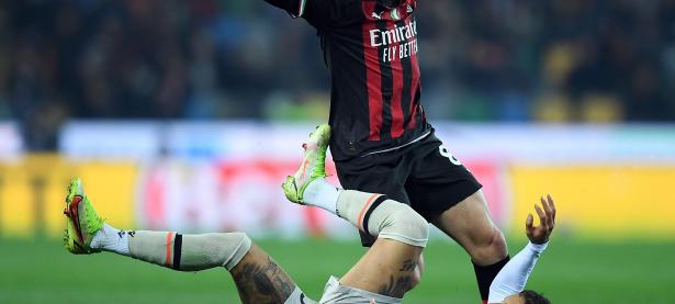 半岛体育娱乐-关于足球比赛引发热议，球员表现备受瞩目的信息