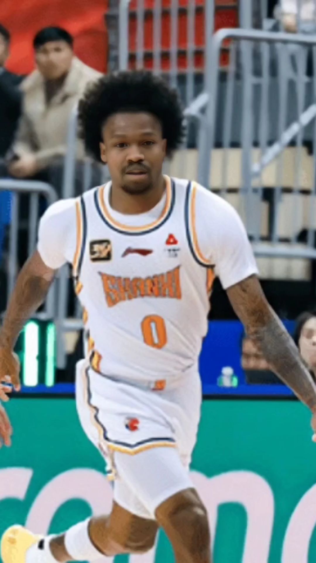 山西男篮客场大胜，表现抢眼