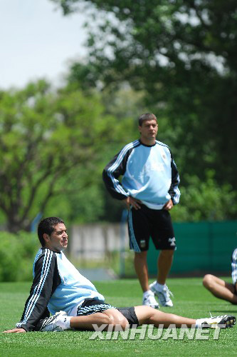 足球男子半决赛:阿根廷队憾负无缘决赛 足球男子半决赛:阿根廷队憾负无缘决赛