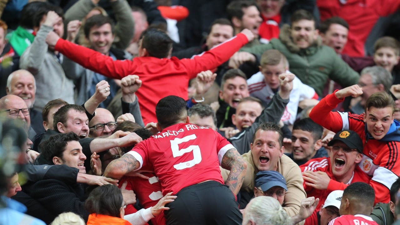 关于瓦尔省球迷热情支持,队员们备战下一场比赛的信息 关于瓦尔省球迷热情支持,队员们备战下一场比赛的信息