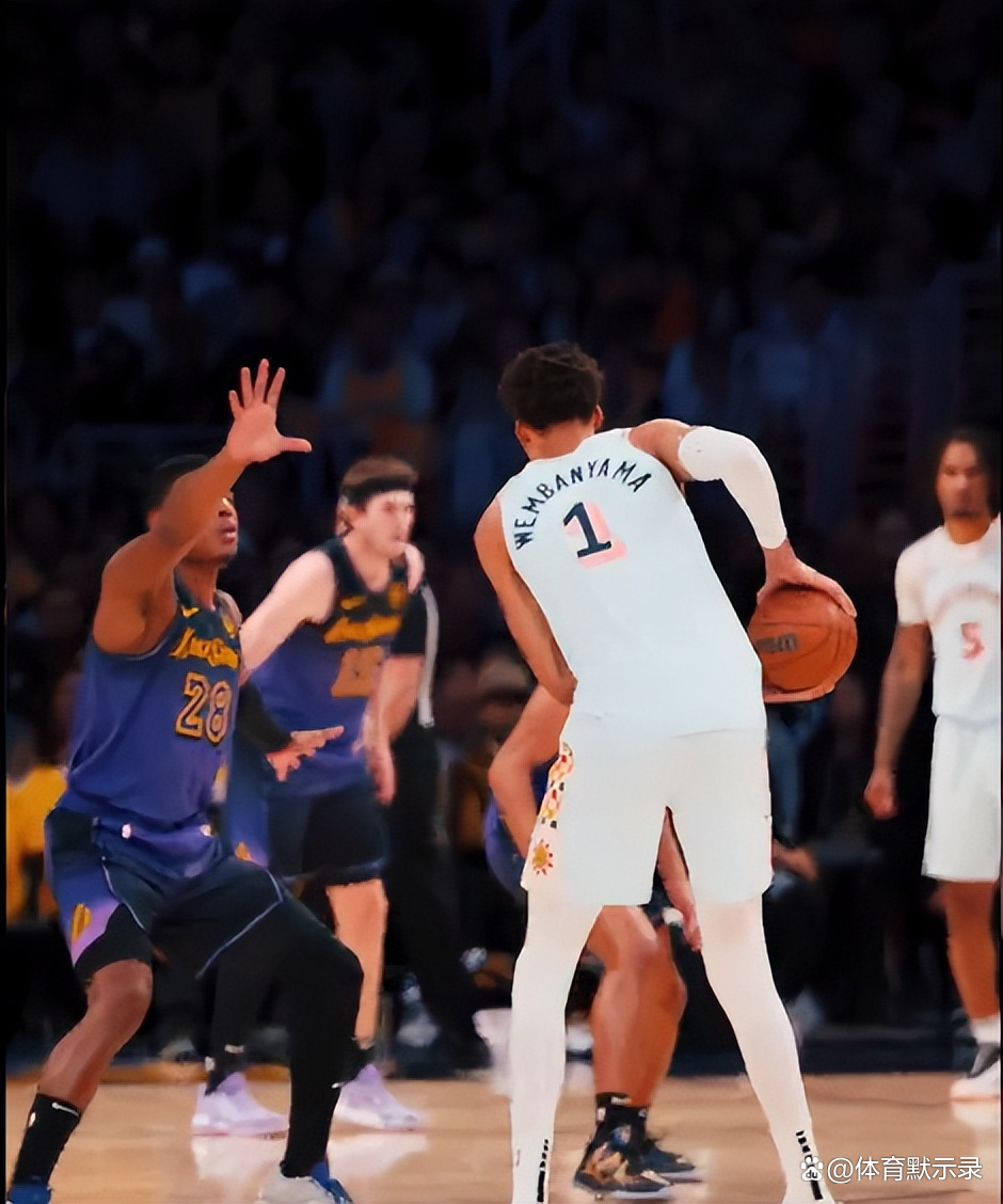 湖人主场艰难战胜马刺,稳步前进季后赛的简单介绍 湖人主场艰难战胜马刺,稳步前进季后赛的简单介绍