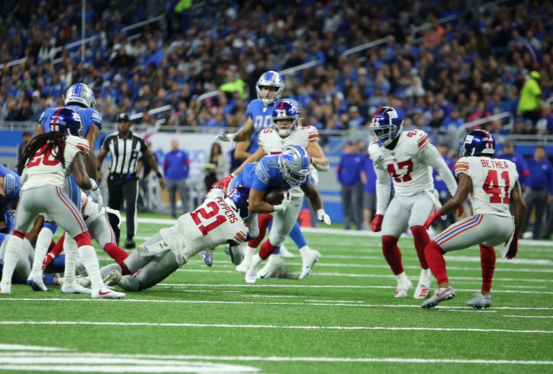 强强对话!篮球联赛强队交锋场面激动人心的简单介绍 强强对话!篮球联赛强队交锋场面激动人心的简单介绍