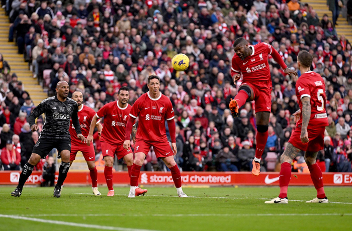 利物浦主场战胜阿贾克斯，取得分