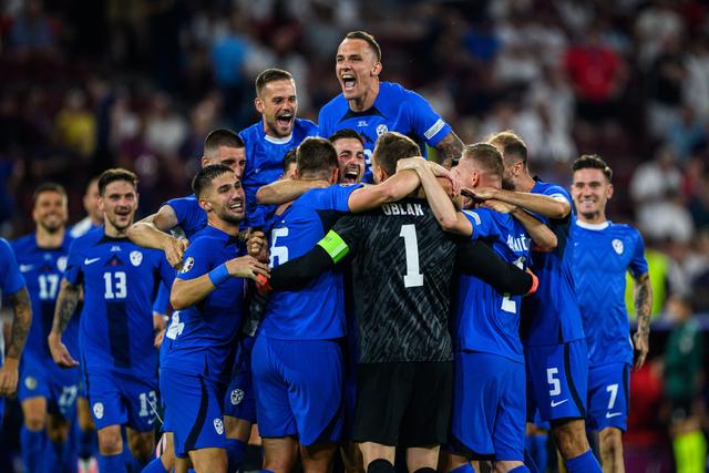 科隆客场大胜！强势击败沙尔克，展现出色实力的简单介绍