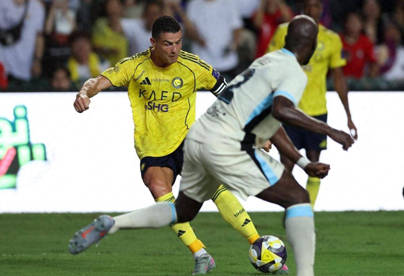 神奇一击！球员神勇表现，为球队带来胜利