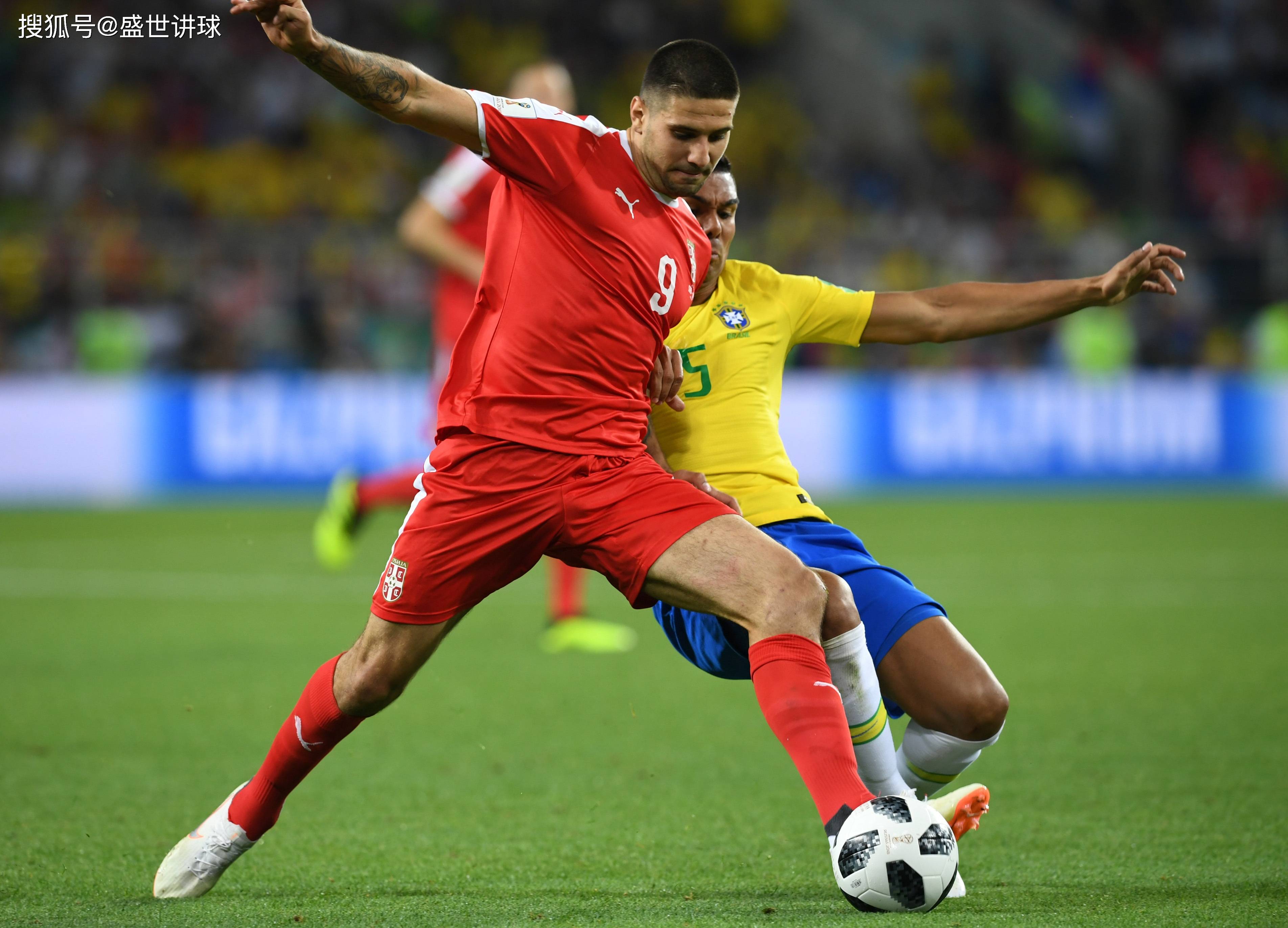 包含塞尔维亚队逼平瑞士，实力相当的词条